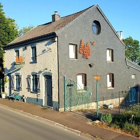 Appartamento Aux Deux Amis Stavelot Esterno foto